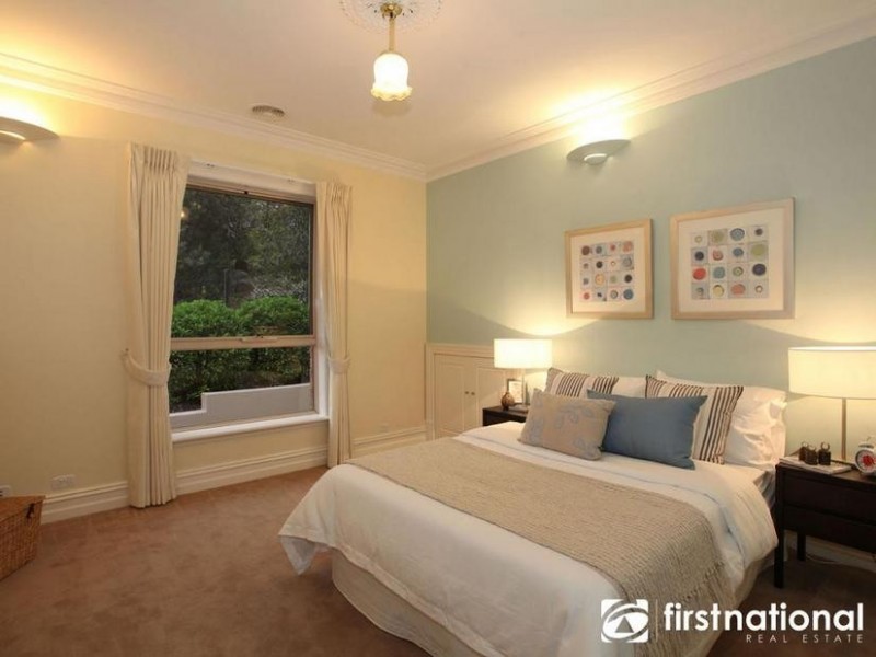 11 Parkview Terrace, Lysterfield South VIC 3156