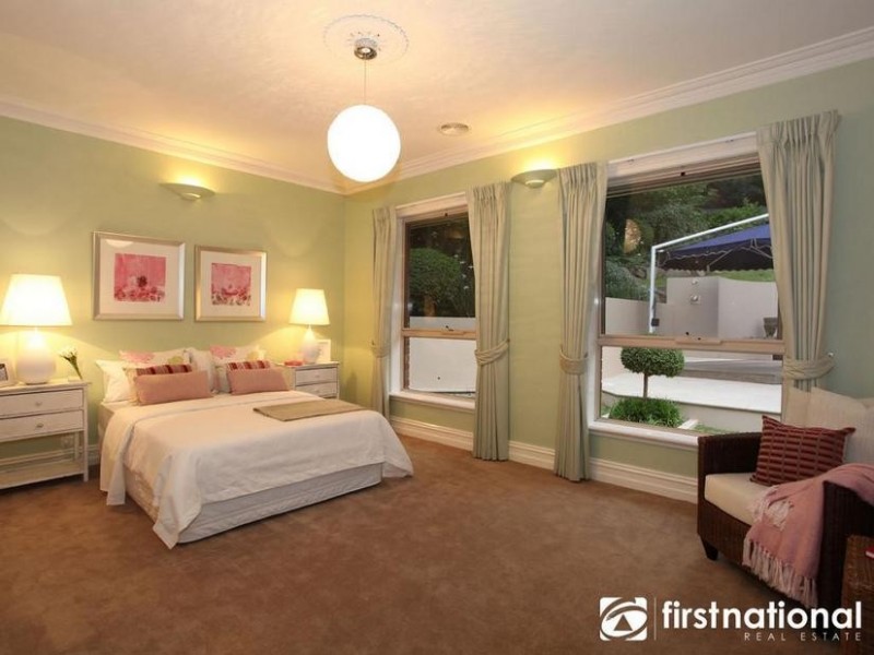 11 Parkview Terrace, Lysterfield South VIC 3156