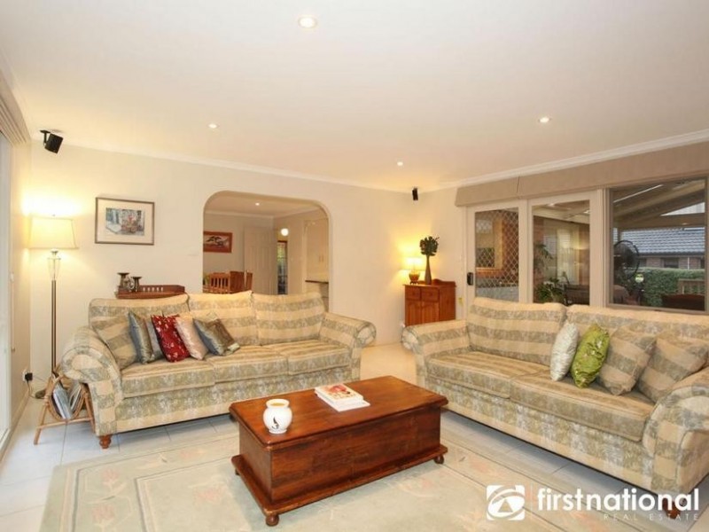 42 Bournevale Drive, Berwick VIC 3806