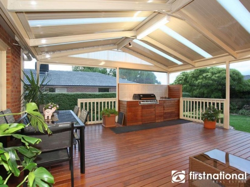 42 Bournevale Drive, Berwick VIC 3806