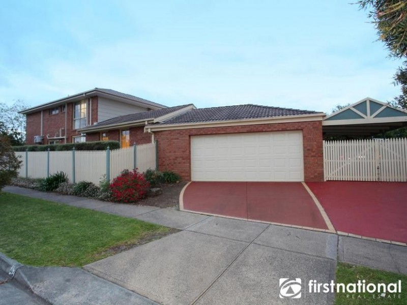 42 Bournevale Drive, Berwick VIC 3806