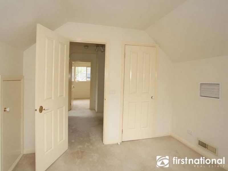 3/51 Peel Street, Berwick VIC 3806