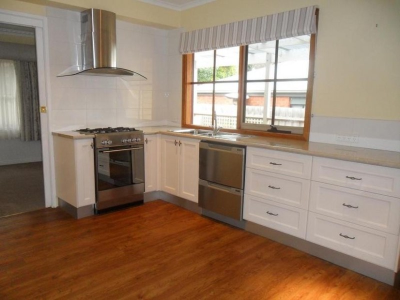 30 Lyle Avenue, Beaconsfield VIC 3807