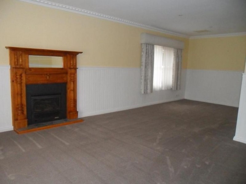 30 Lyle Avenue, Beaconsfield VIC 3807