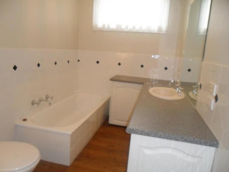 30 Lyle Avenue, Beaconsfield VIC 3807