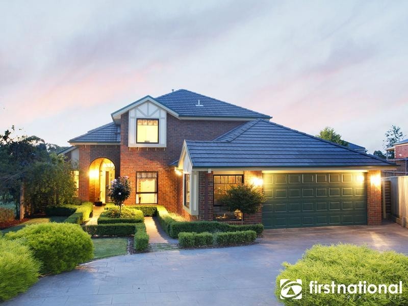 11 Irving Close, Berwick VIC 3806