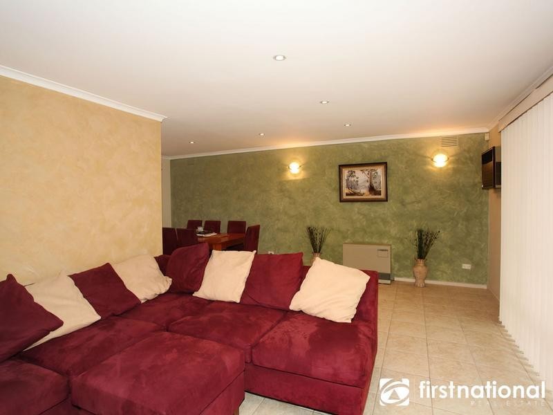 32 Sweet Gum Avenue, Narre Warren VIC 3805