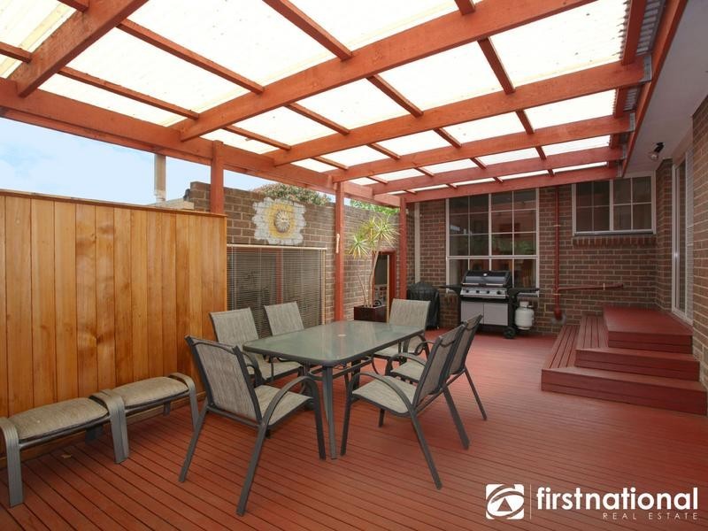 32 Sweet Gum Avenue, Narre Warren VIC 3805