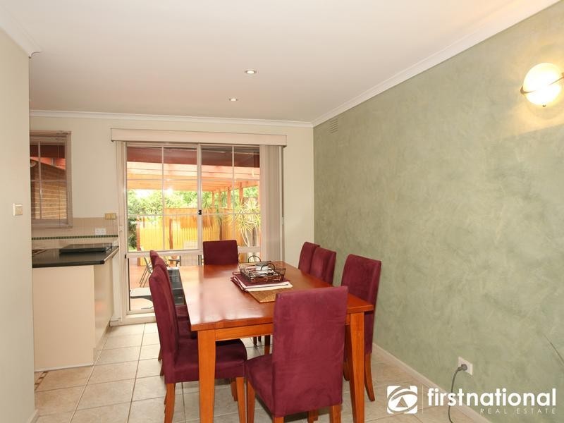 32 Sweet Gum Avenue, Narre Warren VIC 3805