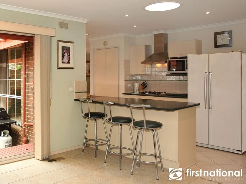 32 Sweet Gum Avenue, Narre Warren VIC 3805