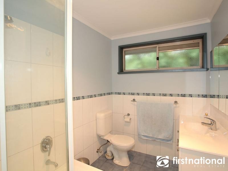 32 Sweet Gum Avenue, Narre Warren VIC 3805