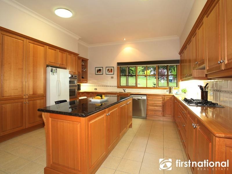190 Yackatoon Road, Beaconsfield Upper VIC 3808