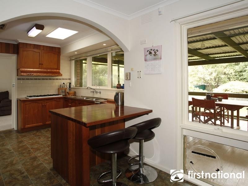 17 Harkaway Road, Berwick VIC 3806