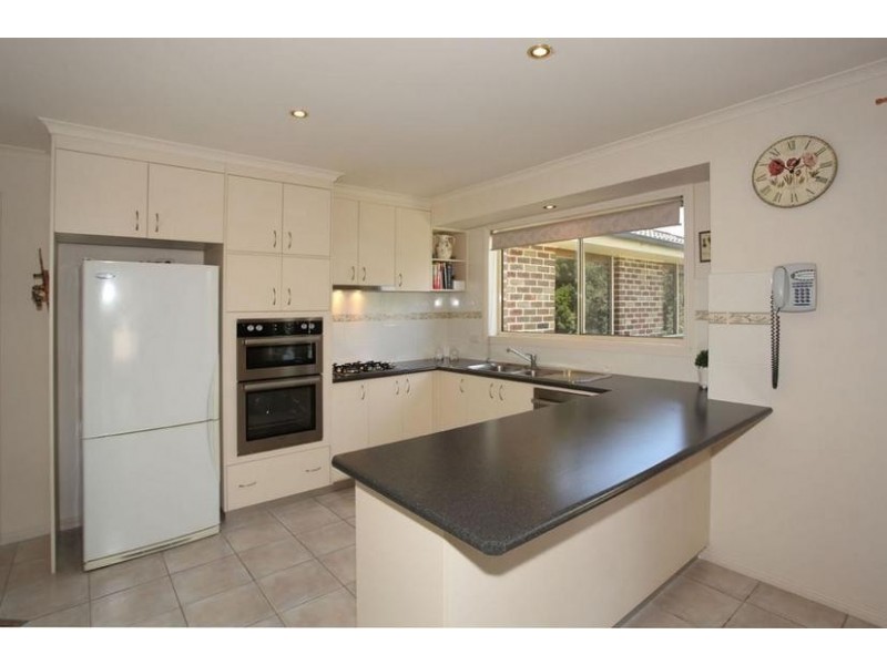 76 Inglis Road, Berwick VIC 3806