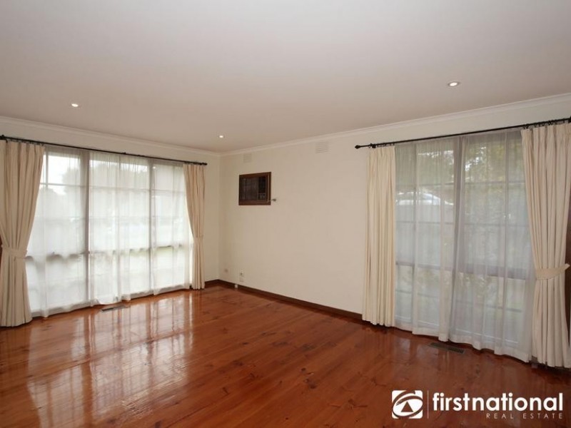 1/4-6 Gibb Street, Berwick VIC 3806