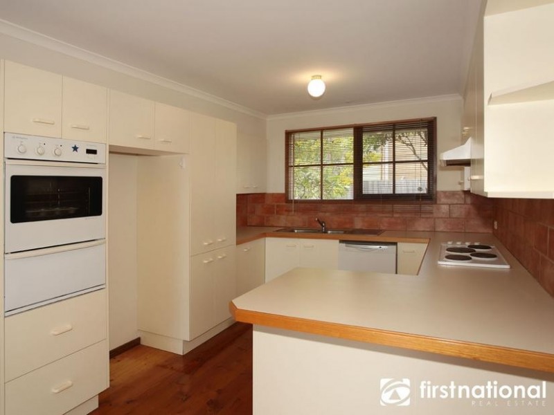 1/4-6 Gibb Street, Berwick VIC 3806