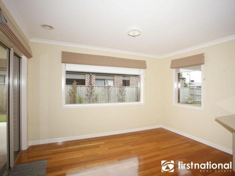 9 Dan Morgan Drive, Cranbourne East VIC 3977