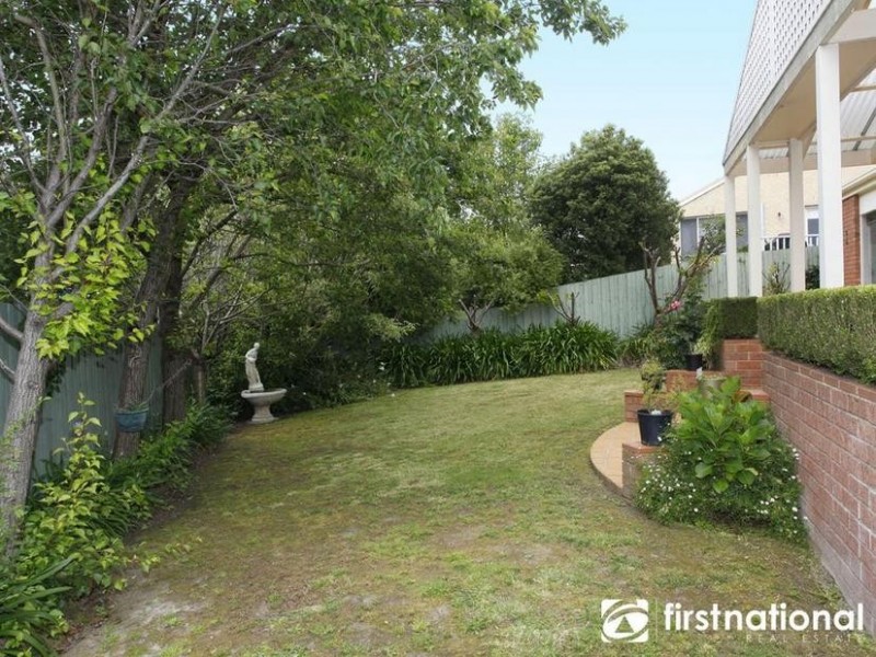 8 Buxton Mews, Berwick VIC 3806