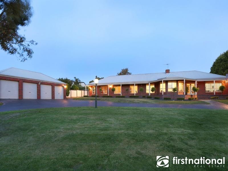 1-2 Malanie Close, Narre Warren North VIC 3804