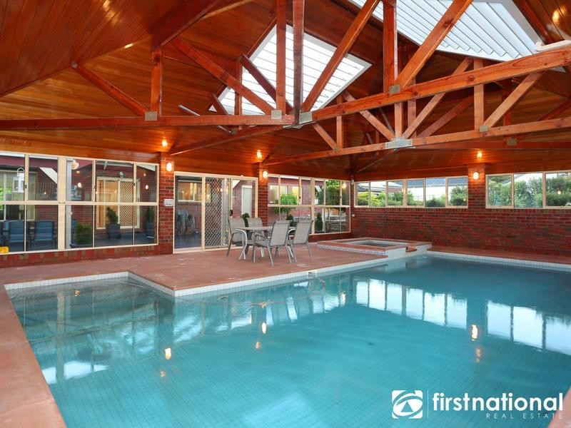 1-2 Malanie Close, Narre Warren North VIC 3804