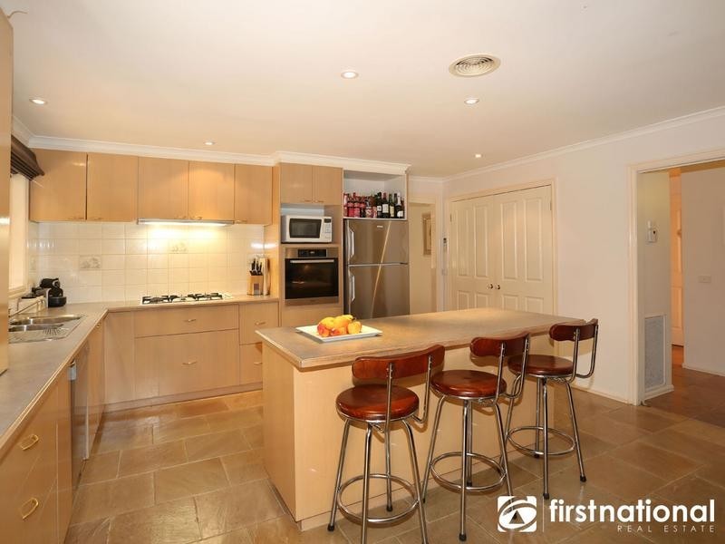 13 Shamrock Close, Narre Warren South VIC 3805