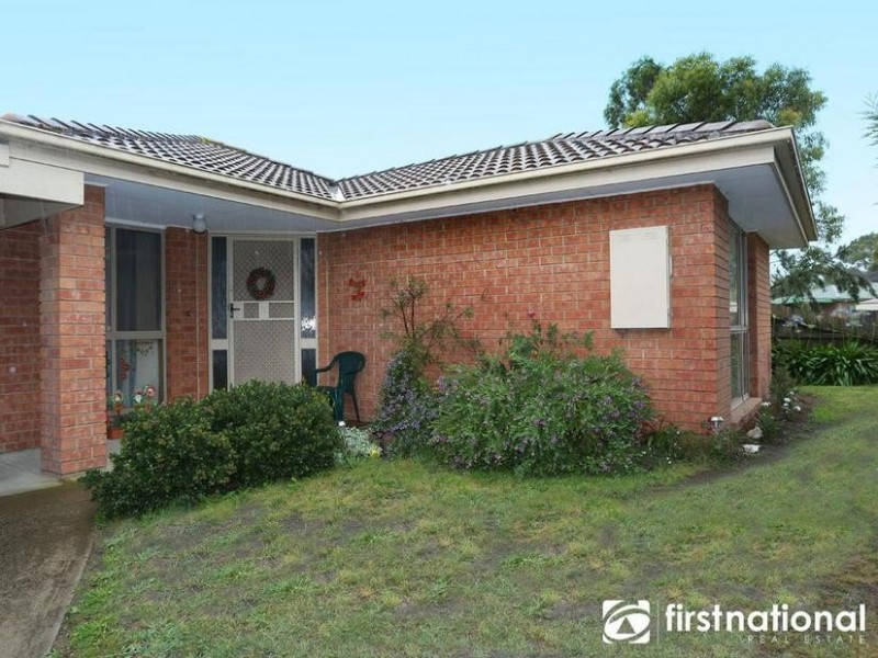 4 Farrer Place, Berwick VIC 3806