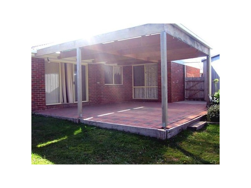 6 Moloney Court, Berwick VIC 3806