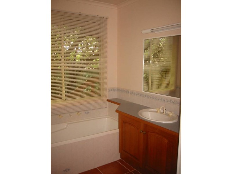 130 Telford Drive, Berwick VIC 3806