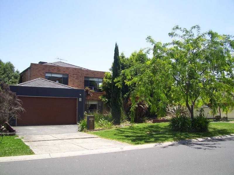 15 Sorrento Avenue, Berwick VIC 3806