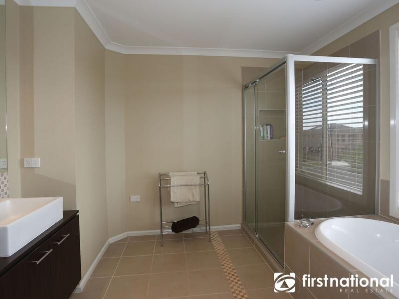 7 Florida Court, Berwick VIC 3806