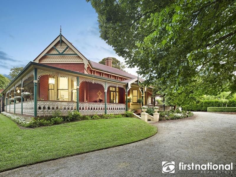 42 Langmore Lane, Berwick VIC 3806