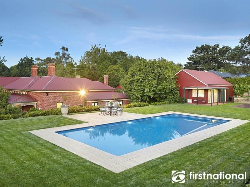 42 Langmore Lane, Berwick VIC 3806