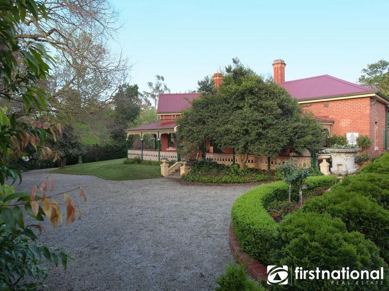 42 Langmore Lane, Berwick VIC 3806