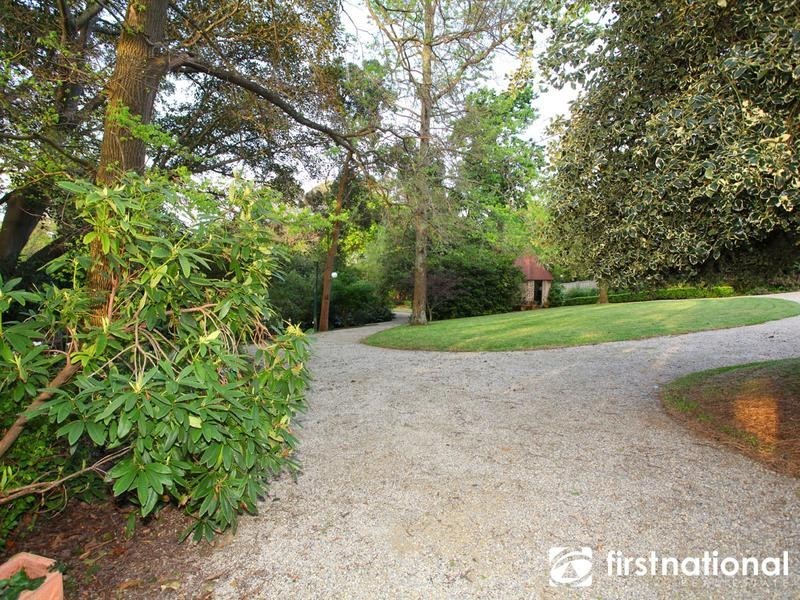 42 Langmore Lane, Berwick VIC 3806