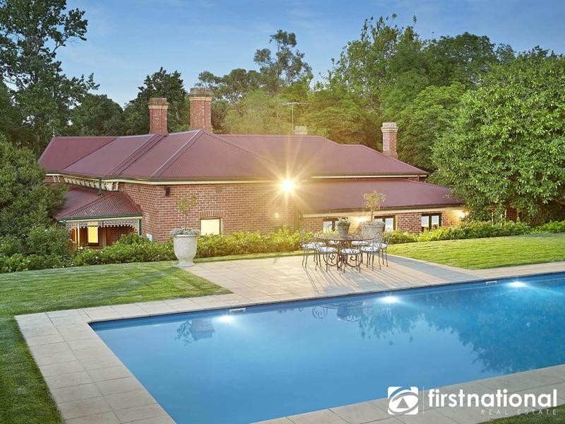 42 Langmore Lane, Berwick VIC 3806