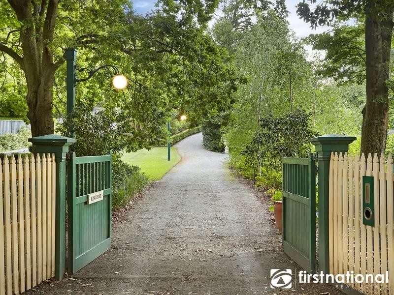 42 Langmore Lane, Berwick VIC 3806