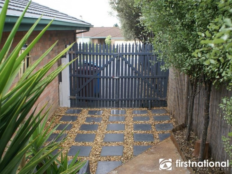 6 Bella Crescent, Hallam VIC 3803