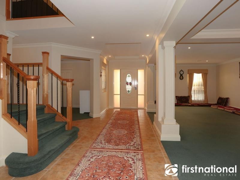 11 Lorikeet Drive, Berwick VIC 3806