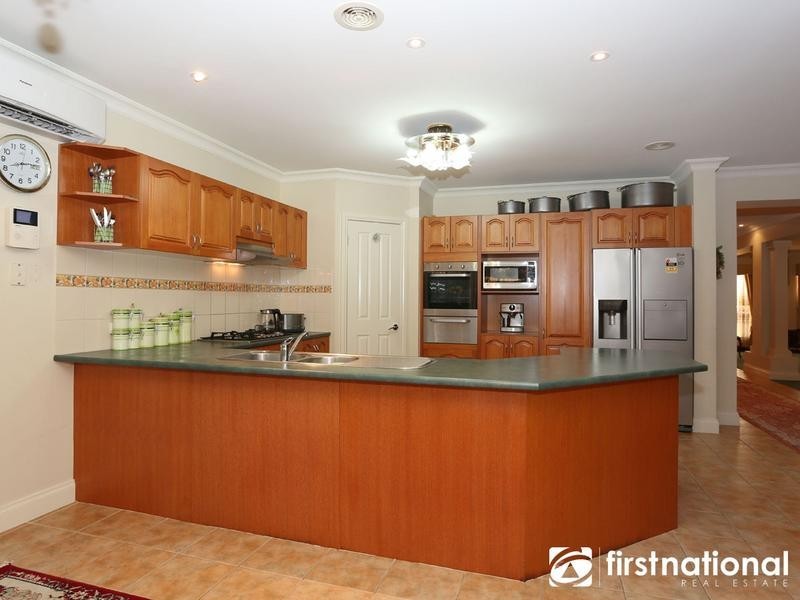 11 Lorikeet Drive, Berwick VIC 3806