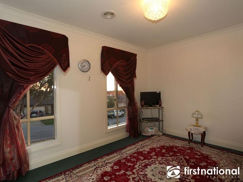 11 Lorikeet Drive, Berwick VIC 3806