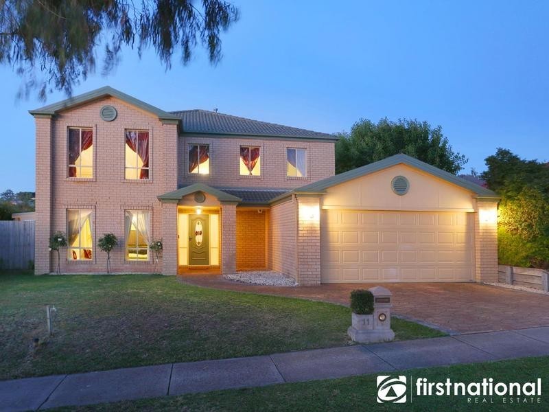 11 Lorikeet Drive, Berwick VIC 3806