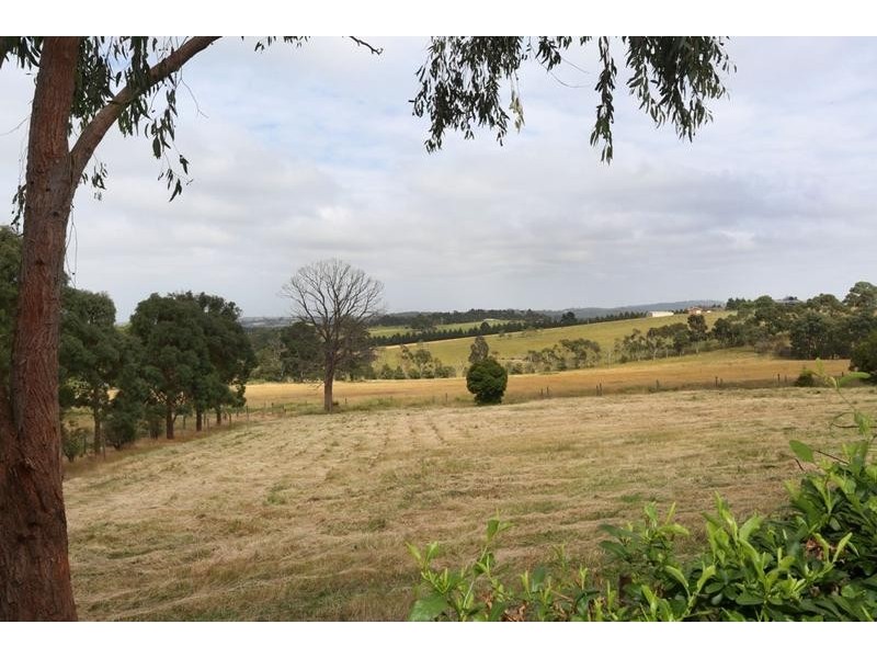 104 Bailey Road, Narre Warren North VIC 3804