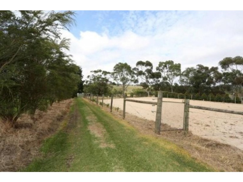 104 Bailey Road, Narre Warren North VIC 3804