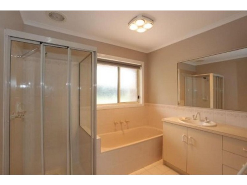 104 Bailey Road, Narre Warren North VIC 3804