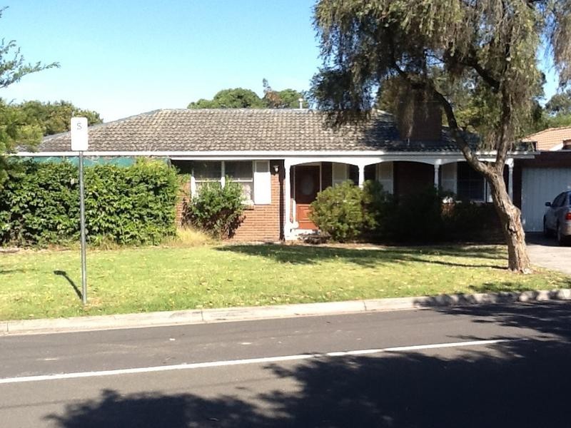 6 Mansfield Street, Berwick VIC 3806