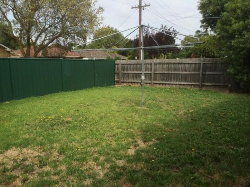 6 Mansfield Street, Berwick VIC 3806