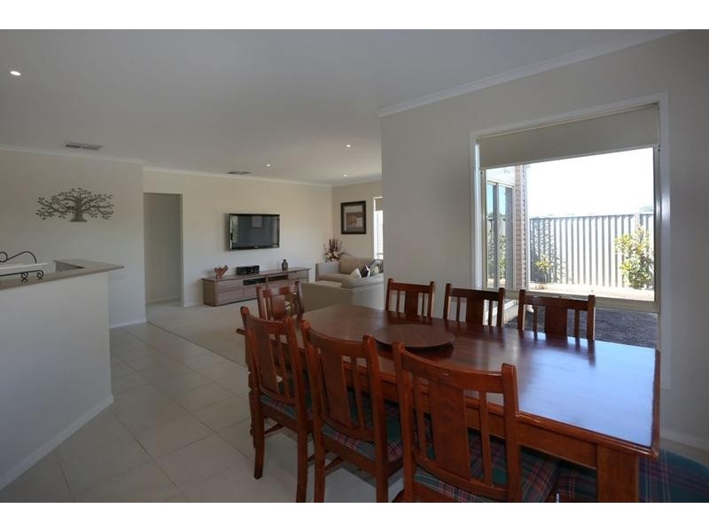 30 Pipetrack Circuit, Cranbourne East VIC 3977