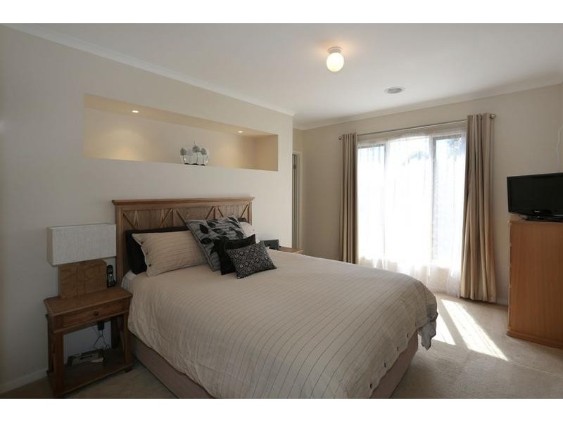 30 Pipetrack Circuit, Cranbourne East VIC 3977