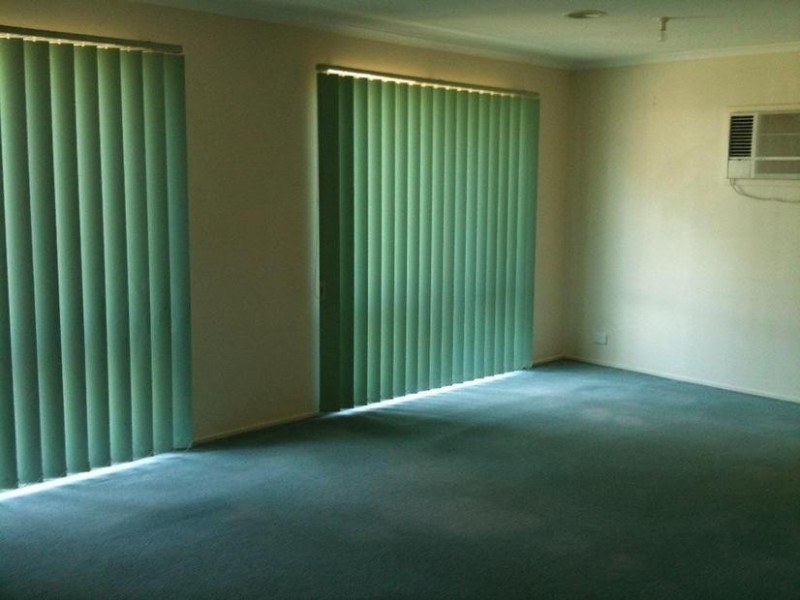 68 Amberly Park Drive, Narre Warren South VIC 3805