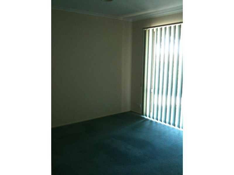 68 Amberly Park Drive, Narre Warren South VIC 3805